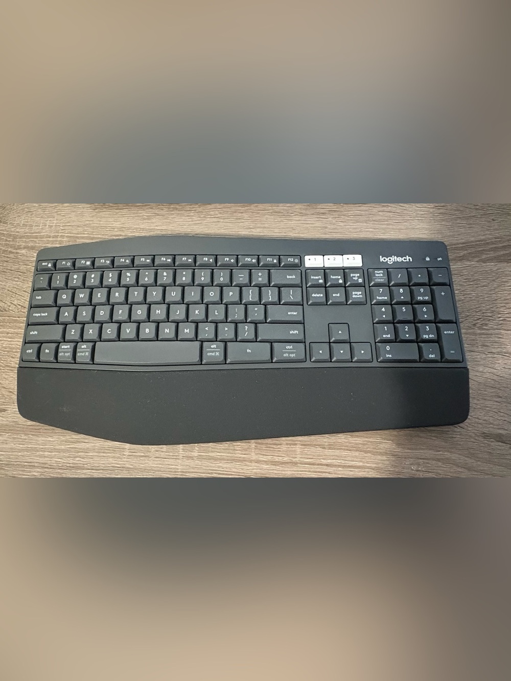 Logitech Black Wireless Keyboard with Palm Rest
